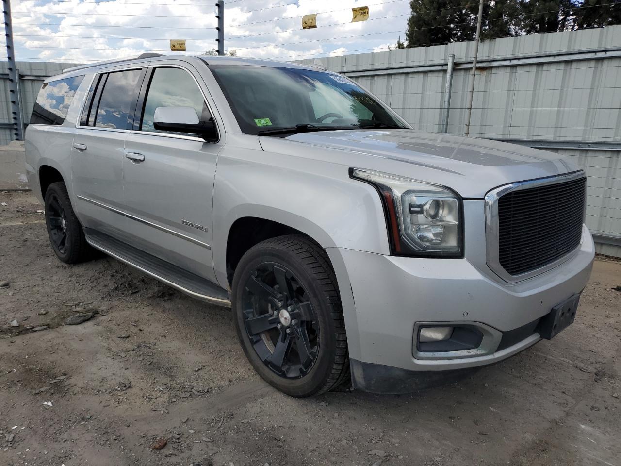 2016 GMC Yukon Xl Denali vin: 1GKS2HKJXGR213278