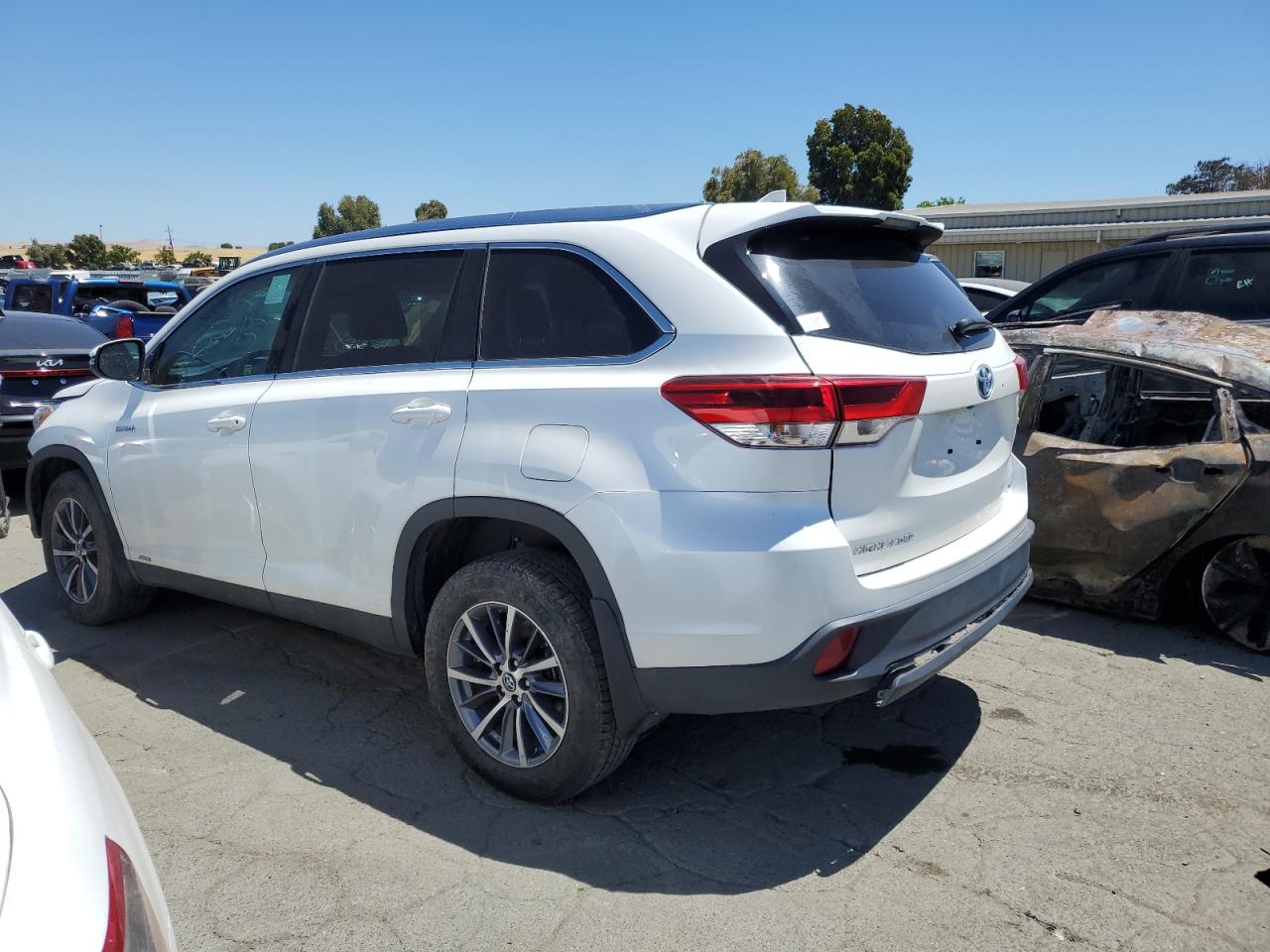 5TDJGRFHXKS055895 2019 Toyota Highlander Hybrid