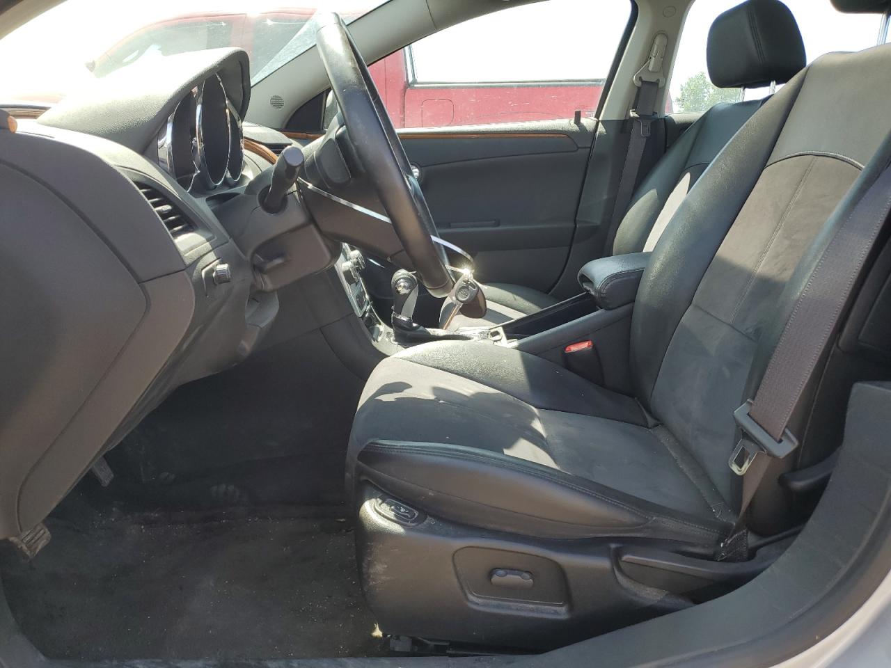 1G1ZJ57B09F217964 2009 Chevrolet Malibu 2Lt