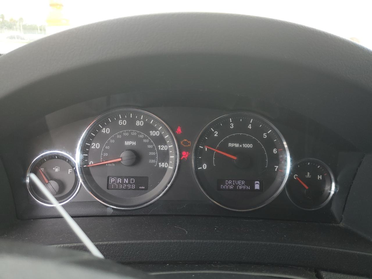 1J8GS48K38C140018 2008 Jeep Grand Cherokee Laredo