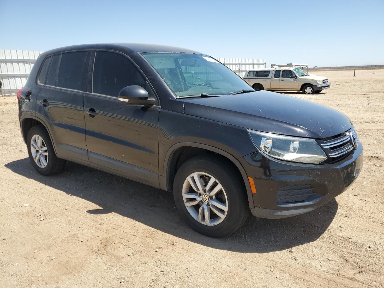 2013 Volkswagen Tiguan S vin: WVGBV3AX2DW561001