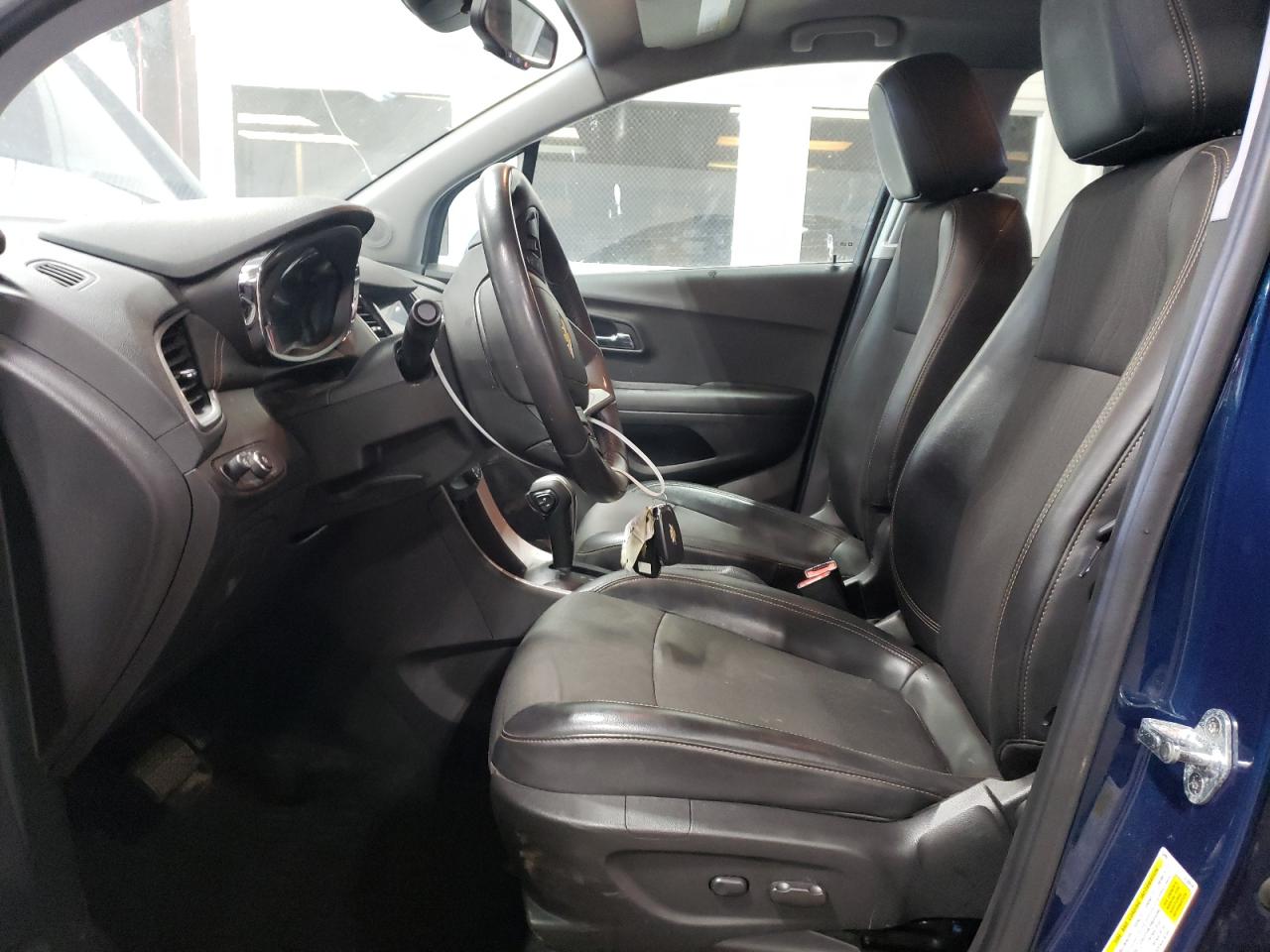 KL7CJPSB9LB338018 2020 Chevrolet Trax 1Lt