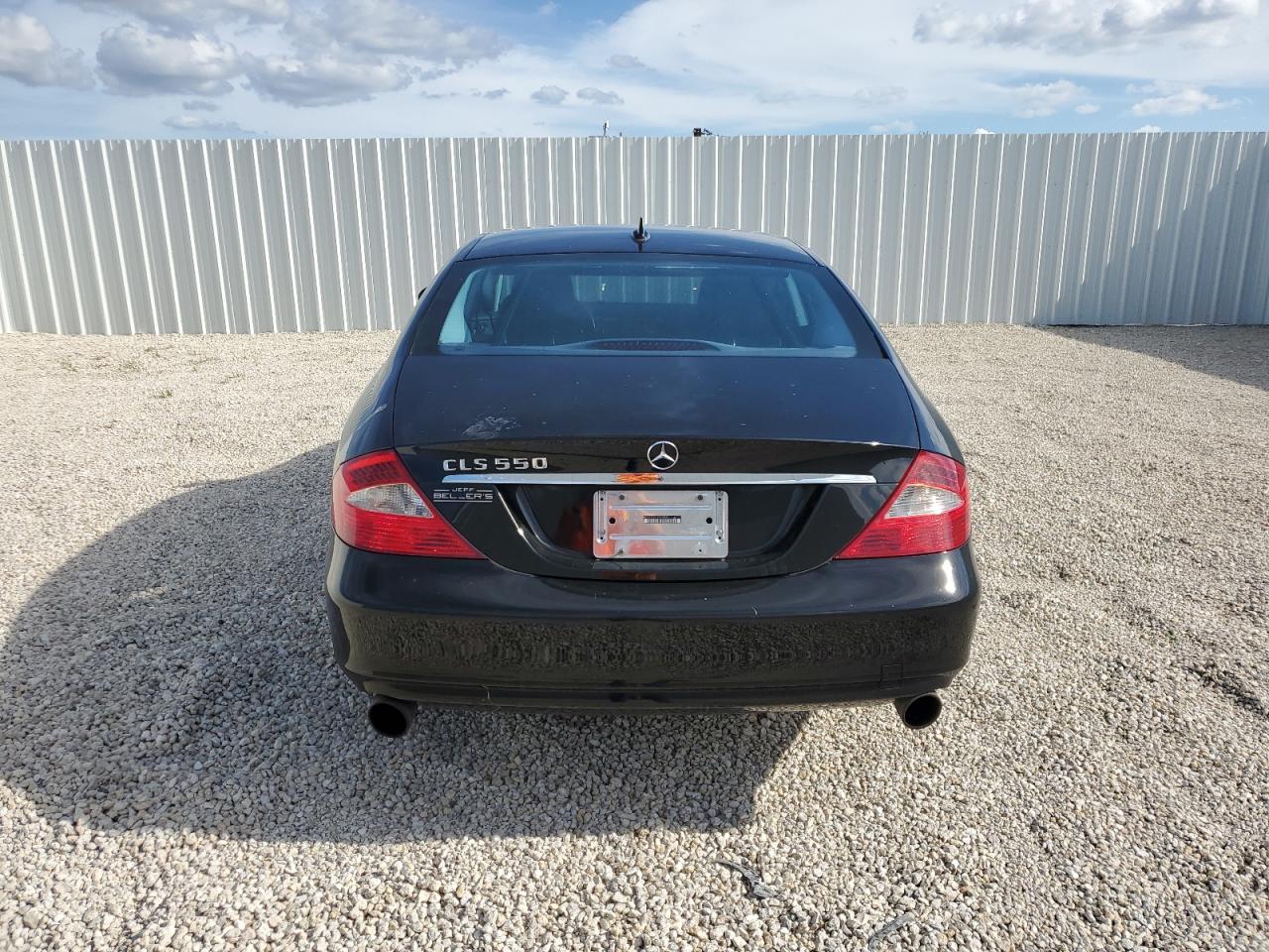 WDDDJ72X18A120385 2008 Mercedes-Benz Cls 550