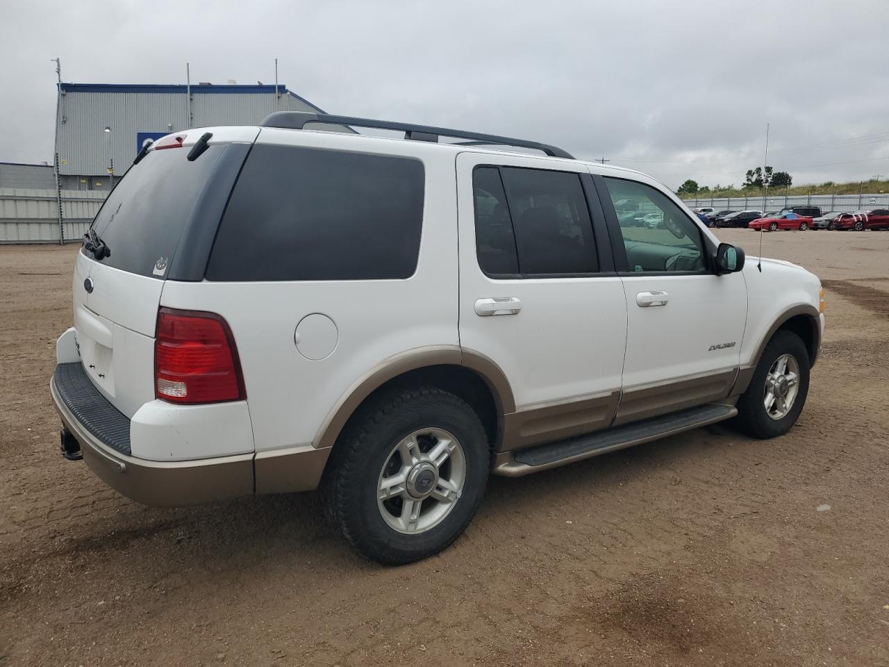 1FMZU74K22ZC62855 2002 Ford Explorer Eddie Bauer