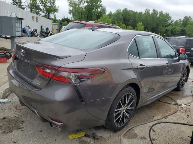 VIN 4T1G11AK7MU463989 2021 Toyota Camry, SE no.3