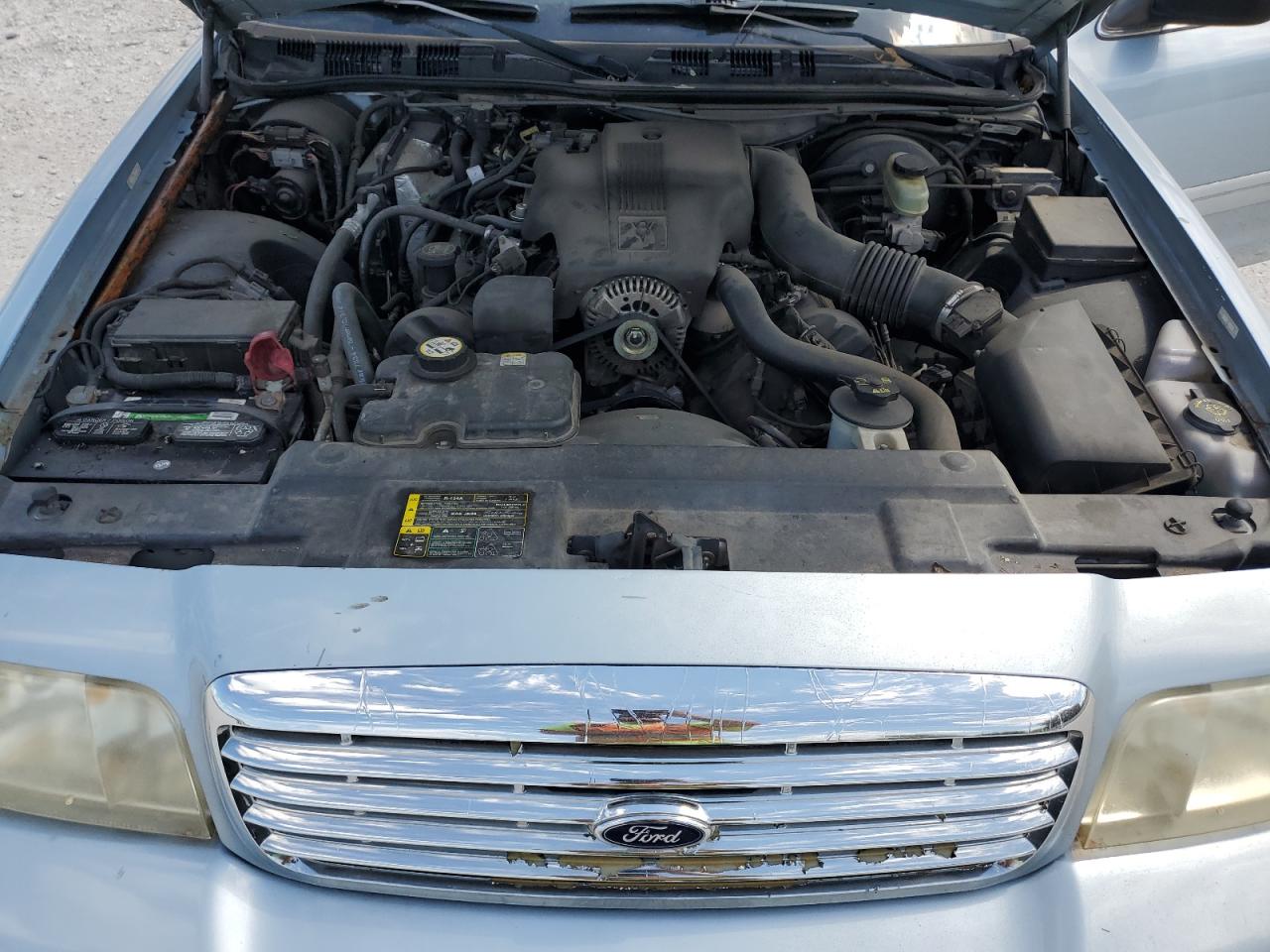 2FAFP74W53X211896 2003 Ford Crown Victoria Lx