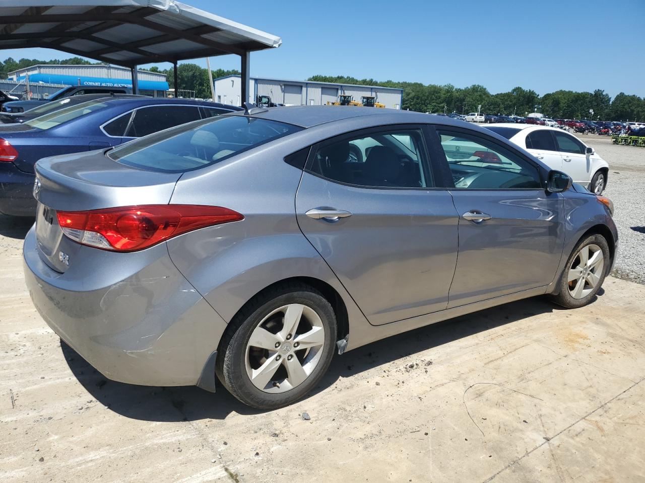 2013 Hyundai Elantra Gls vin: KMHDH4AE6DU573880