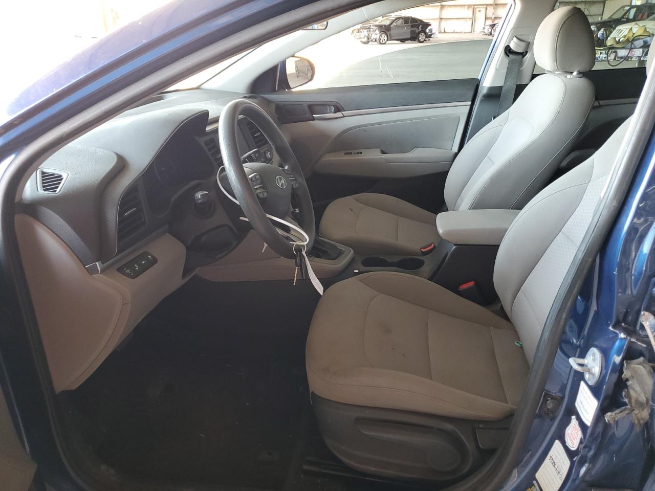 5NPD84LF3KH447686 2019 Hyundai Elantra Sel