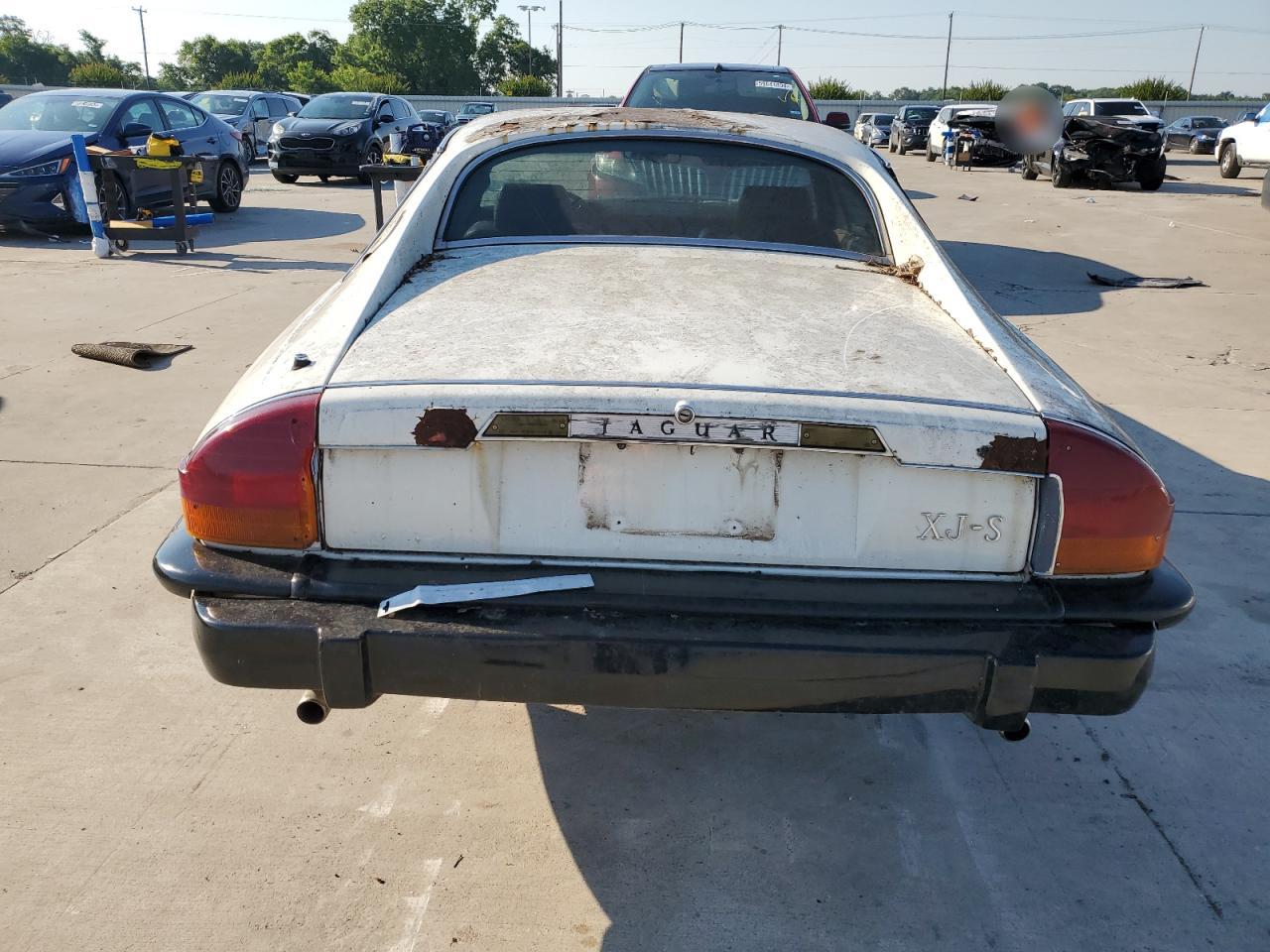 UG2W52552BW 1976 Jaguar Xjs