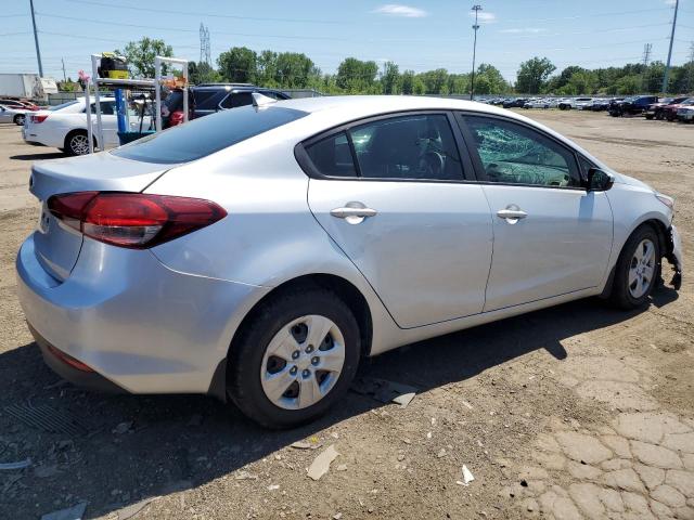 VIN 3KPFK4A75JE257915 2018 KIA Forte, LX no.3