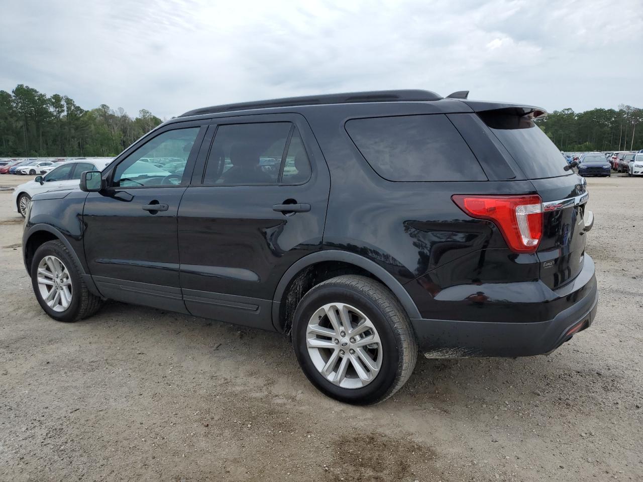 2016 Ford Explorer vin: 1FM5K8BHXGGB25179