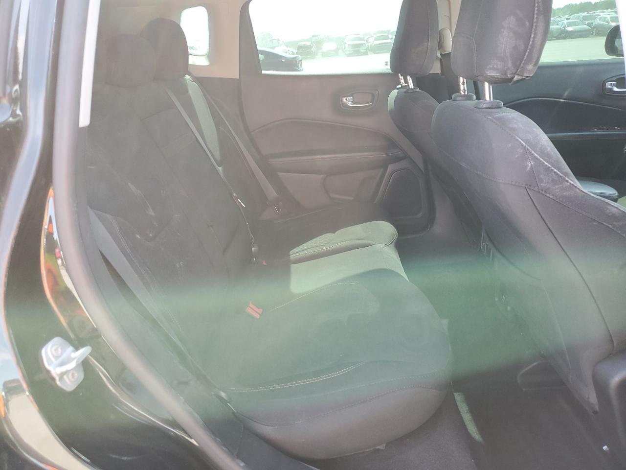 3C4NJCAB3JT250888 2018 Jeep Compass Sport