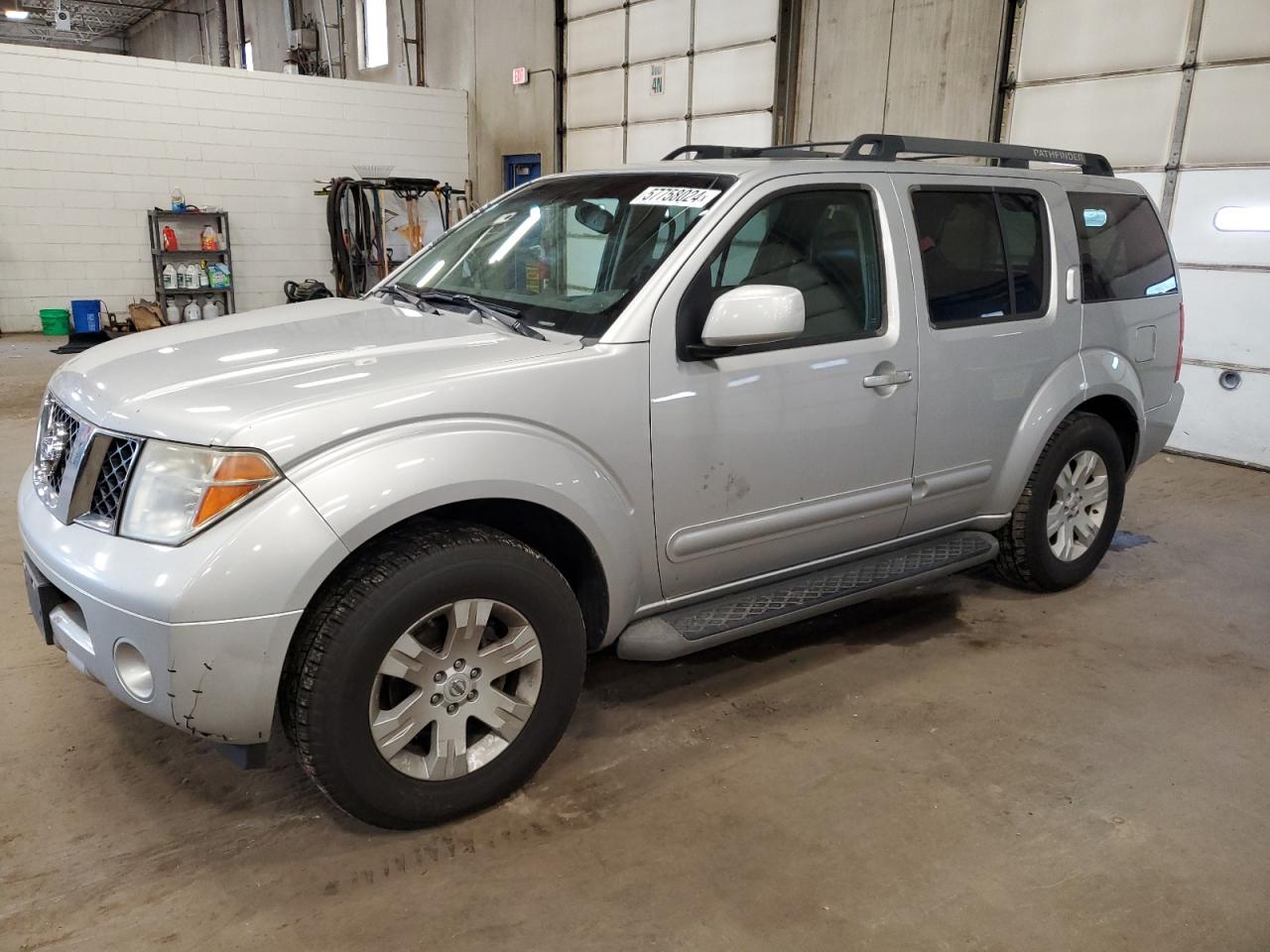 5N1AR18W76C613454 2006 Nissan Pathfinder Le