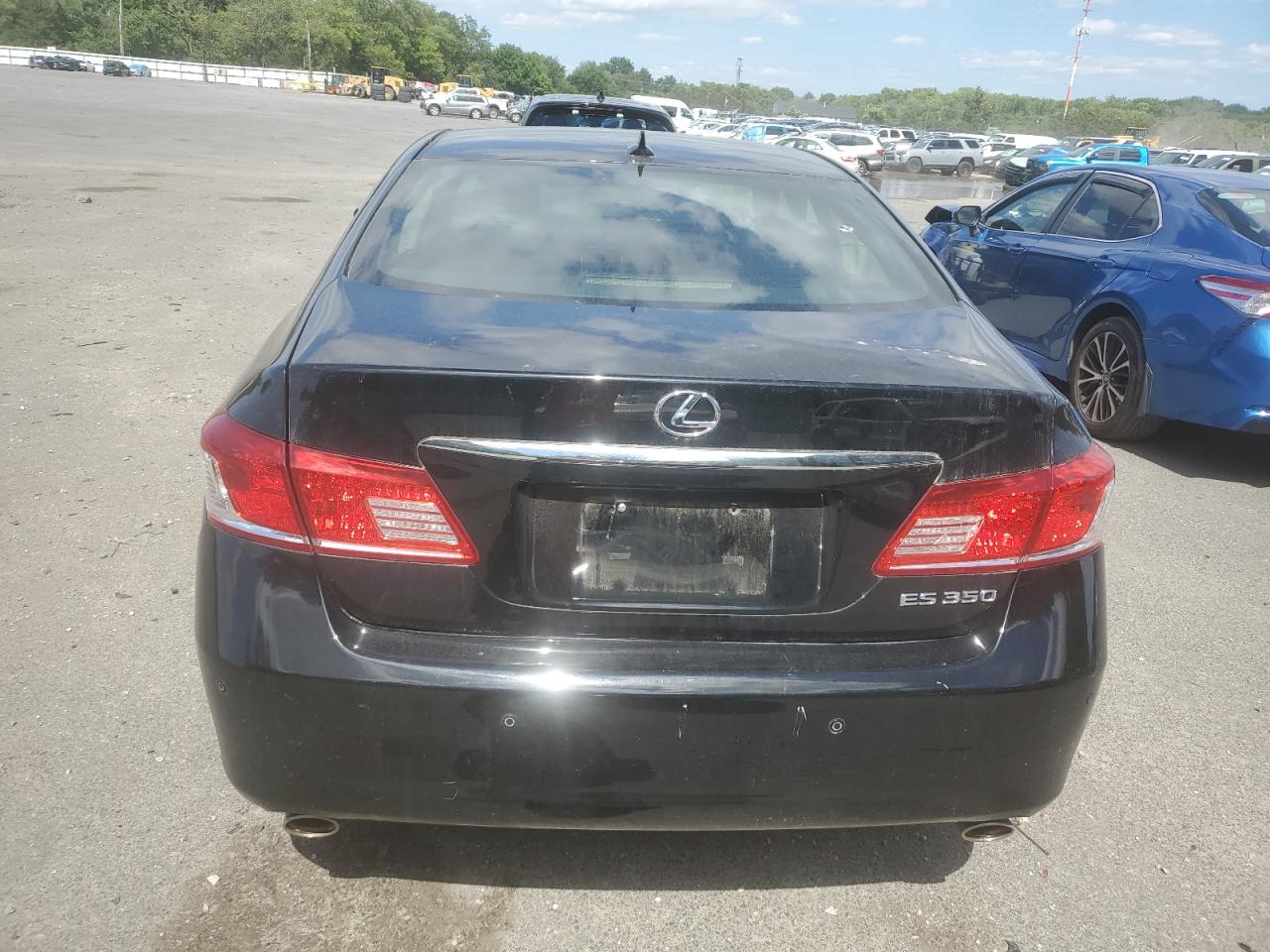 JTHBK1EG2B2440953 2011 Lexus Es 350