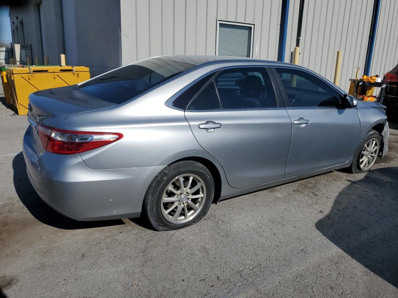 2015 Toyota Camry Le vin: 4T4BF1FK3FR464005