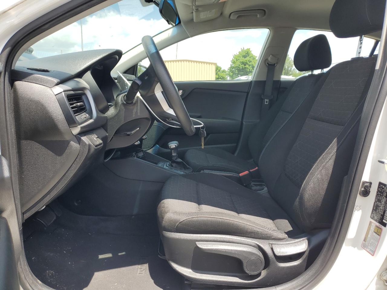 3KPA24AB7KE217240 2019 Kia Rio S