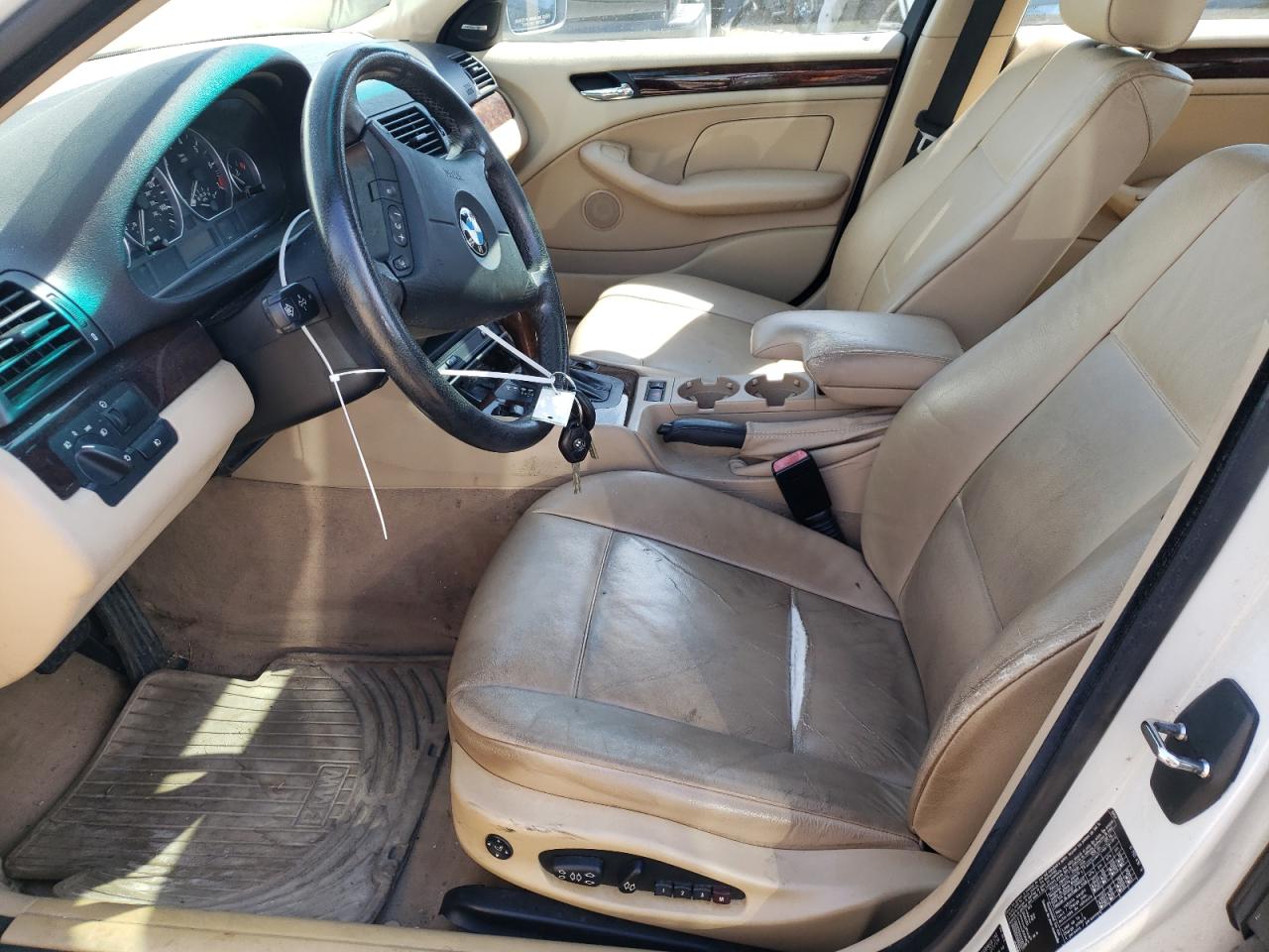 WBAEV53454KM35753 2004 BMW 330 I