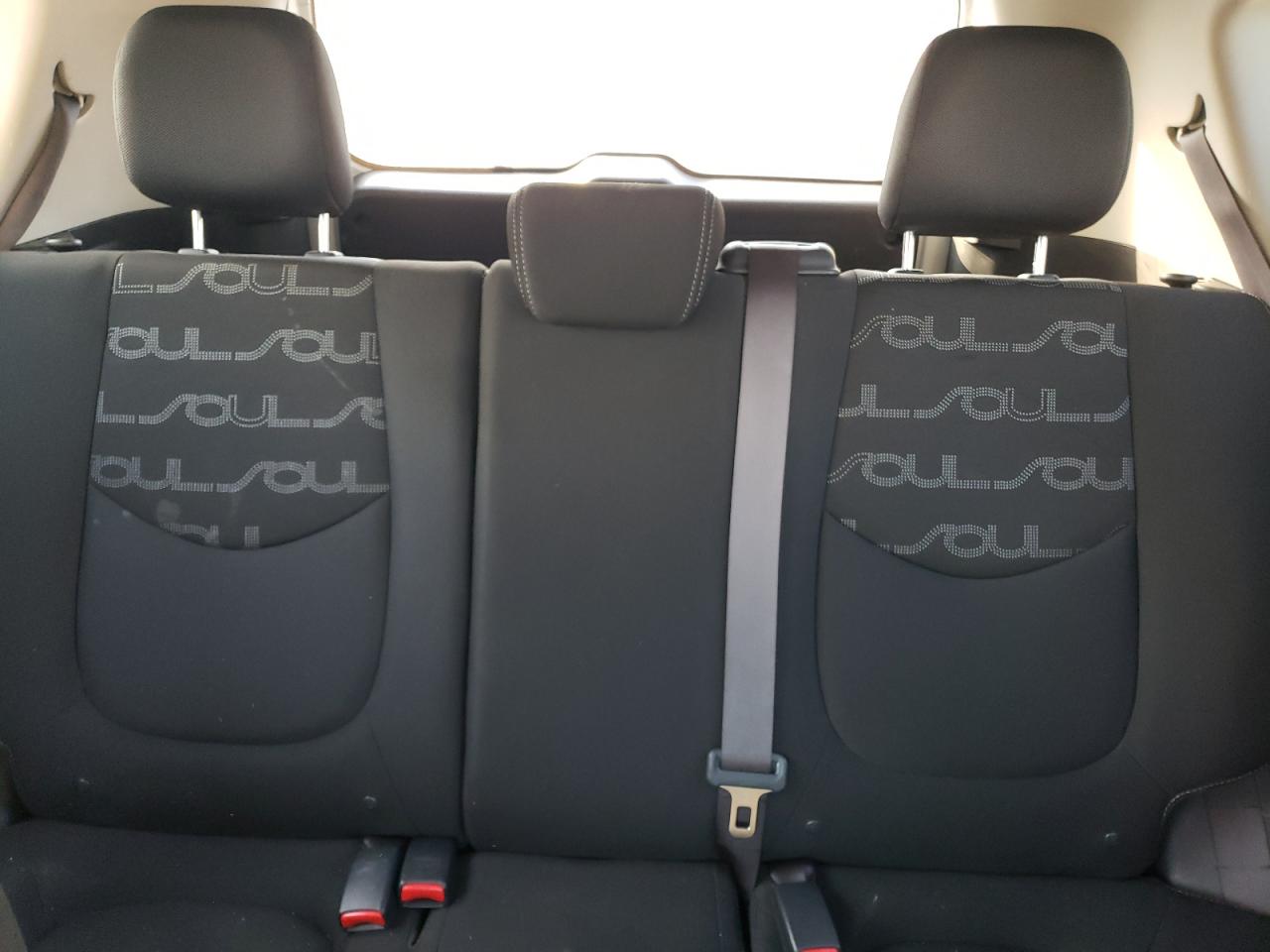 KNDJT2A63C7418820 2012 Kia Soul +