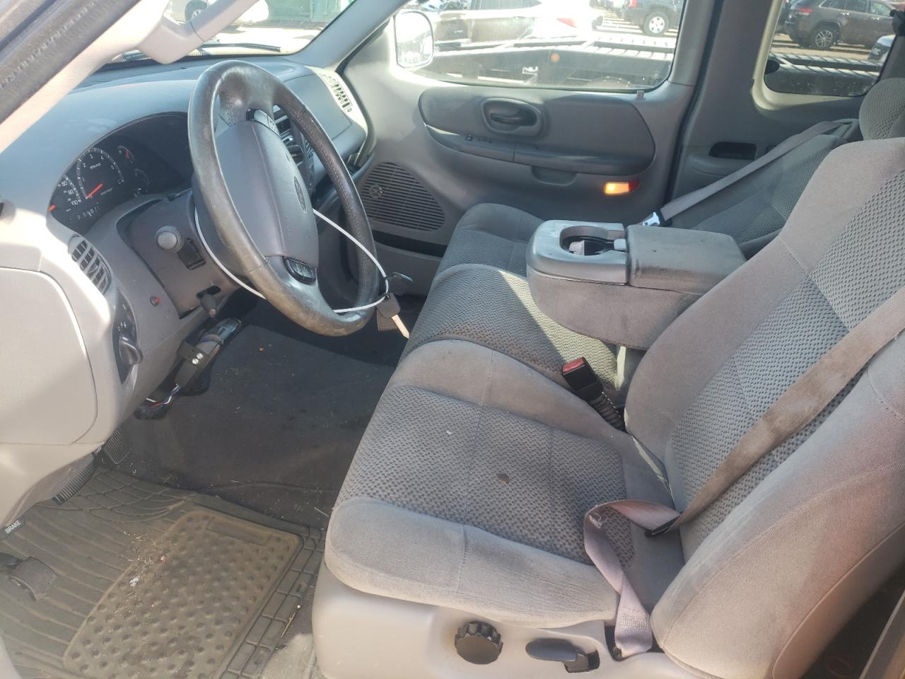 1FTRX17W32KC04642 2002 Ford F150