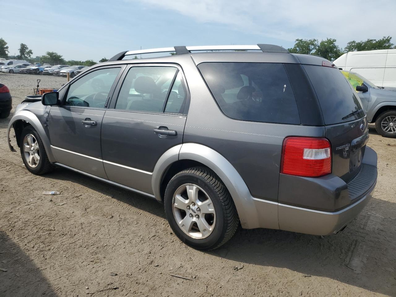 1FMDK05125GA68372 2005 Ford Freestyle Sel