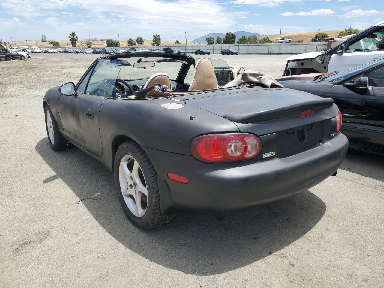 JM1NB353020222187 2002 Mazda Mx-5 Miata Base