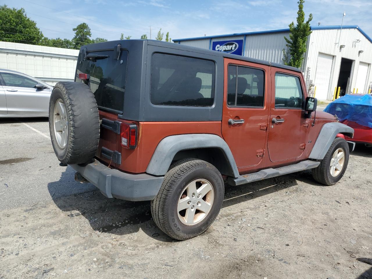 2014 Jeep Wrangler Unlimited Sport vin: 1C4BJWDG2EL232475