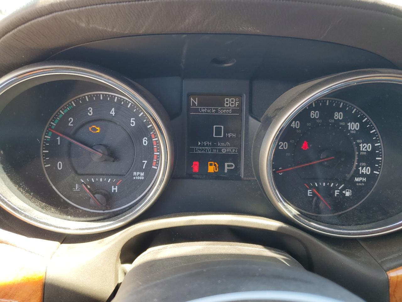 1J4RR6GT2BC560579 2011 Jeep Grand Cherokee Overland