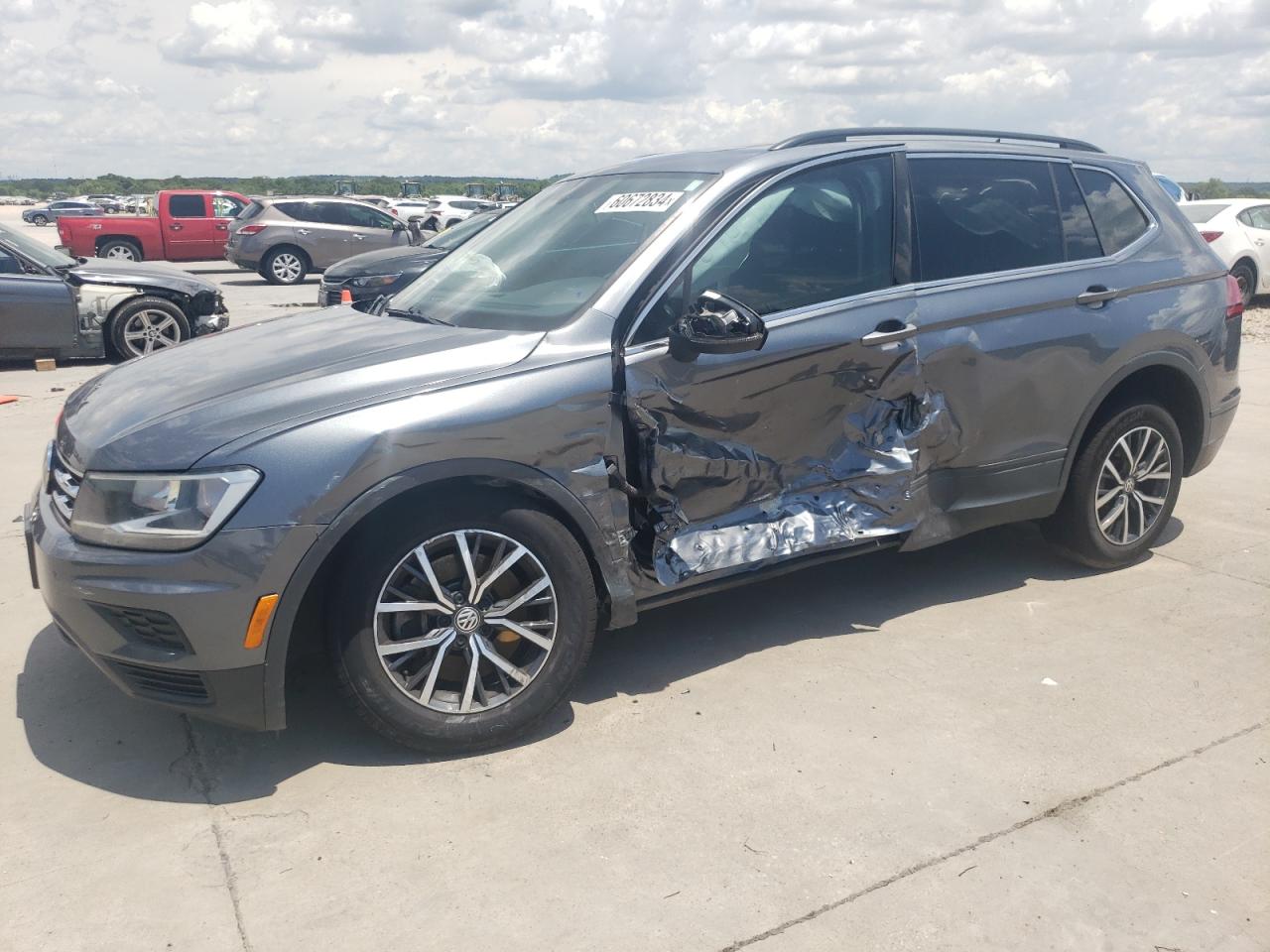 2019 Volkswagen Tiguan Se vin: 3VV3B7AX8KM154369