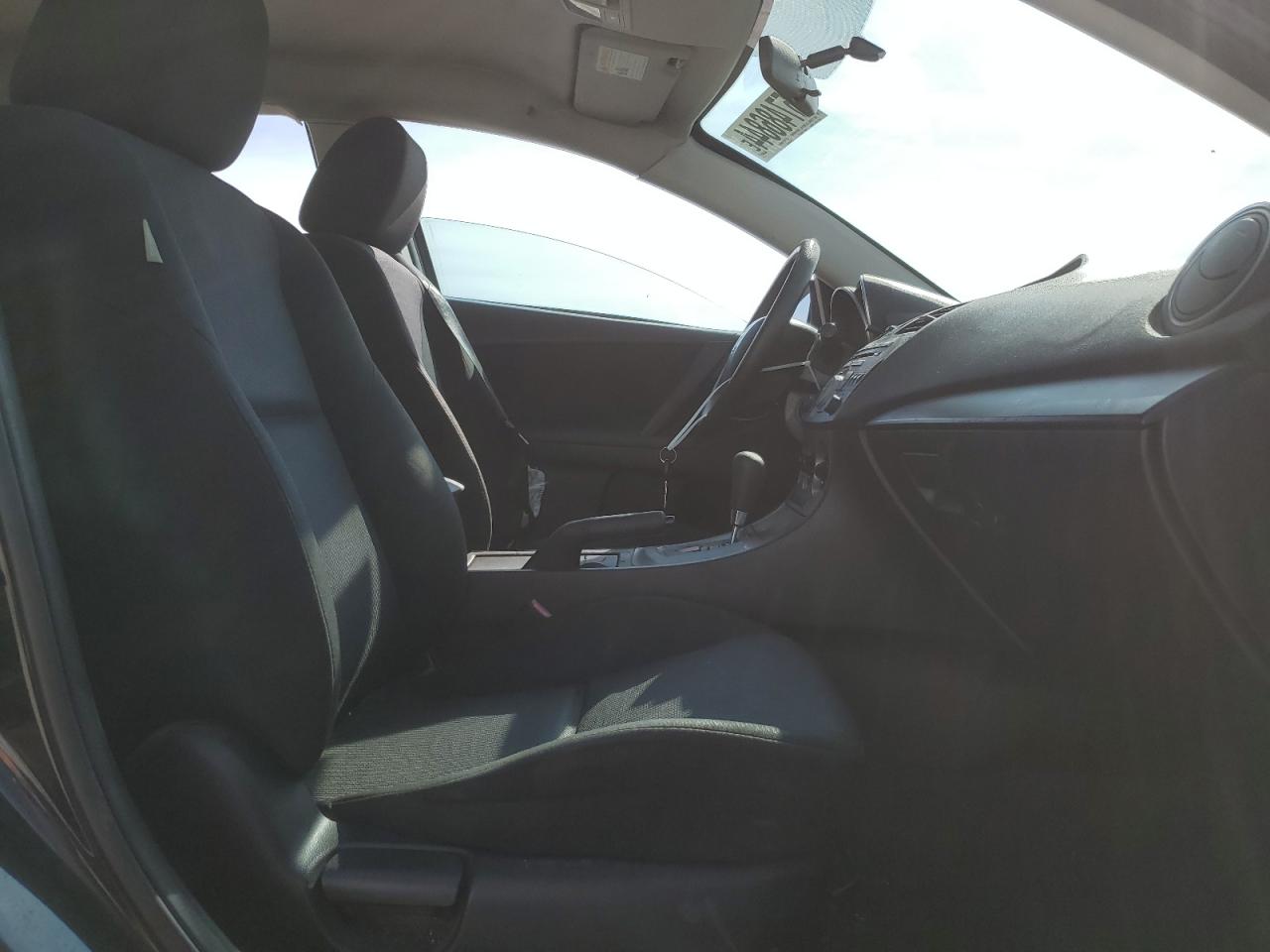 JM1BL1UF5B1392684 2011 Mazda 3 I