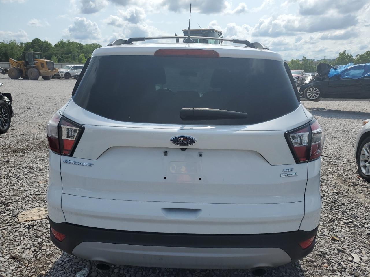 1FMCU0GD8HUC06810 2017 Ford Escape Se