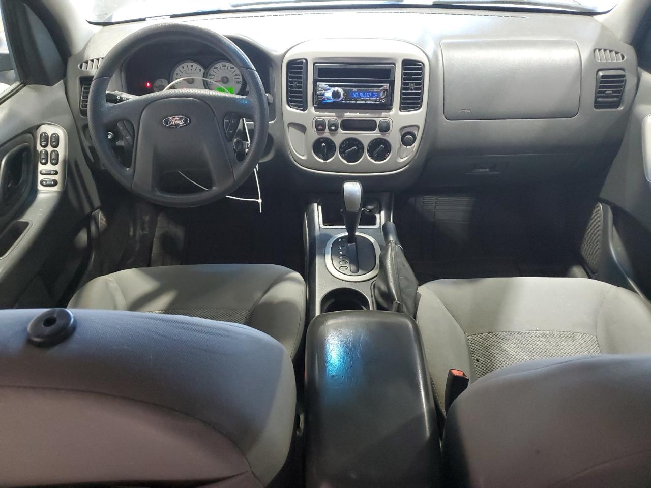 1FMYU03145KB68792 2005 Ford Escape Xlt