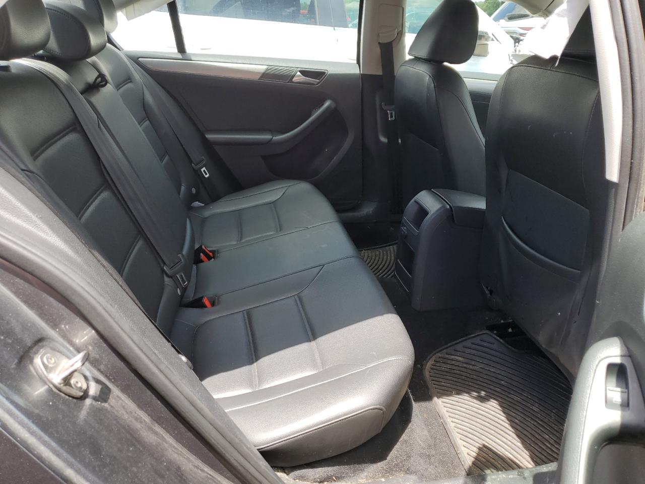 3VWDB7AJXHM325496 2017 Volkswagen Jetta Se