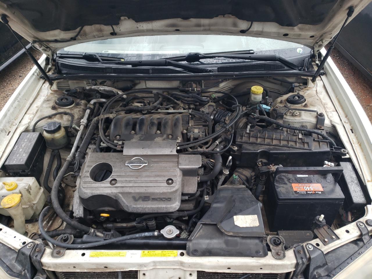 JN1CA31D61T807199 2001 Nissan Maxima Gxe