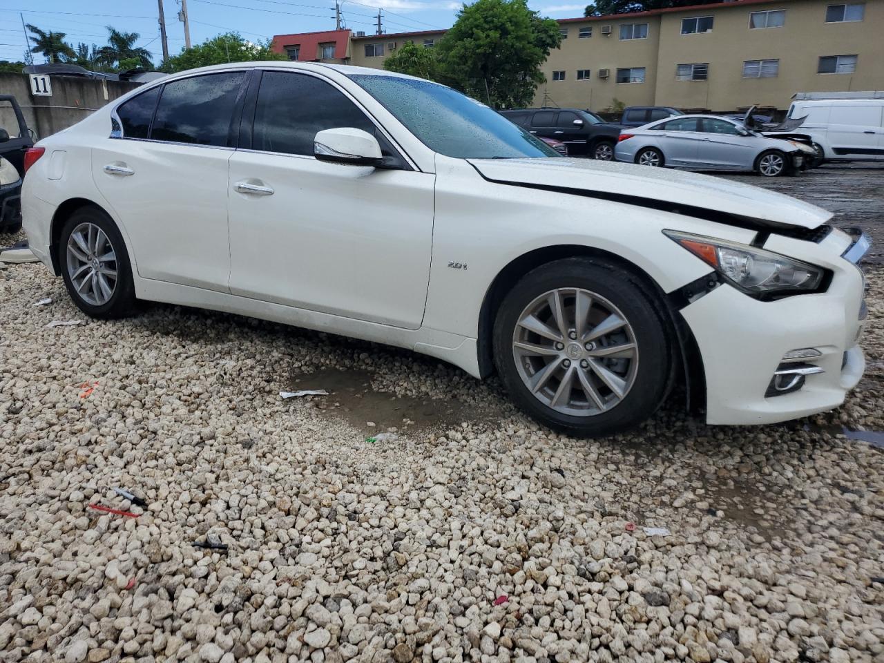 2016 Infiniti Q50 Base vin: JN1CV7AP6GM201782