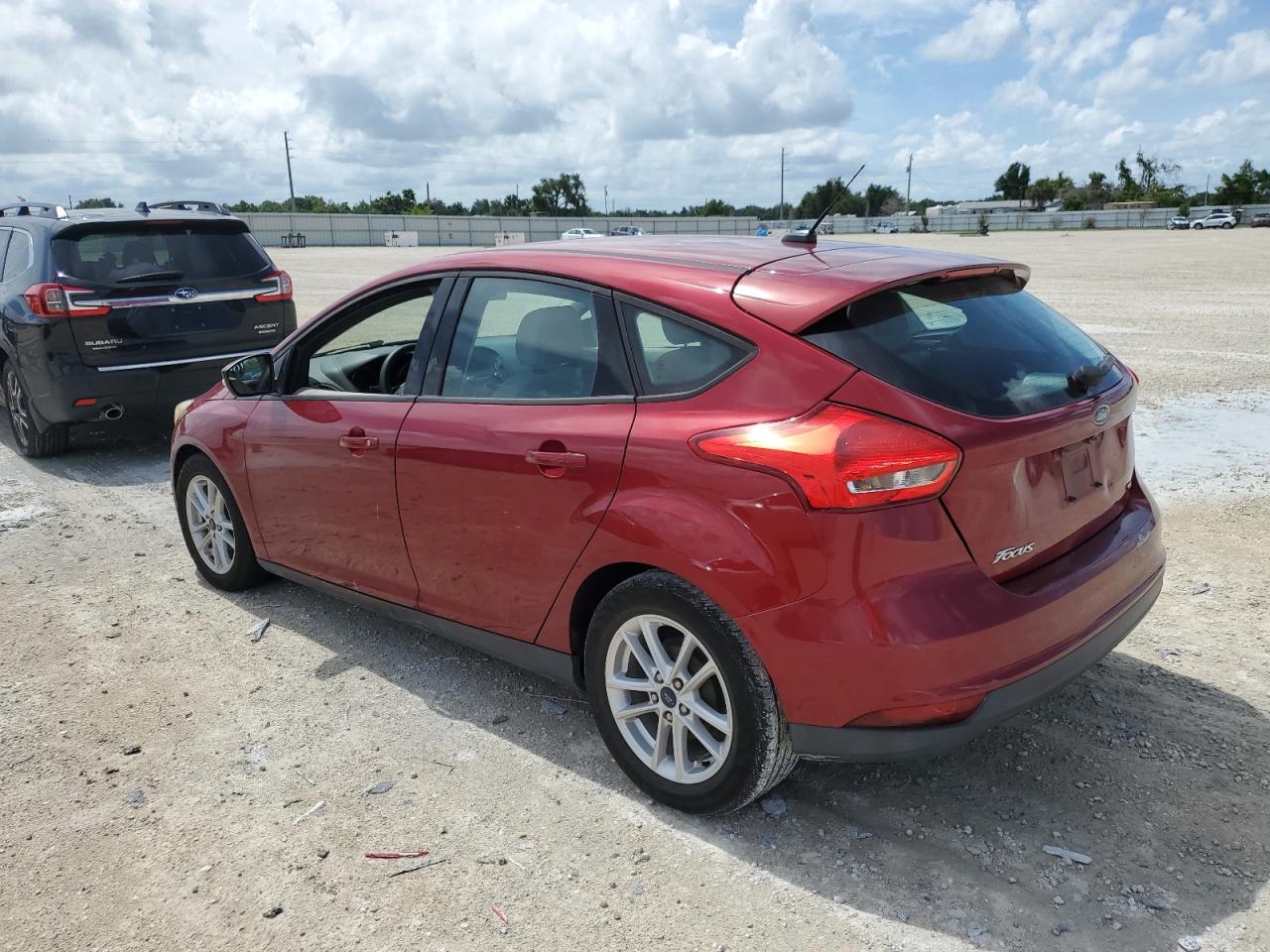 1FADP3K26HL221485 2017 Ford Focus Se