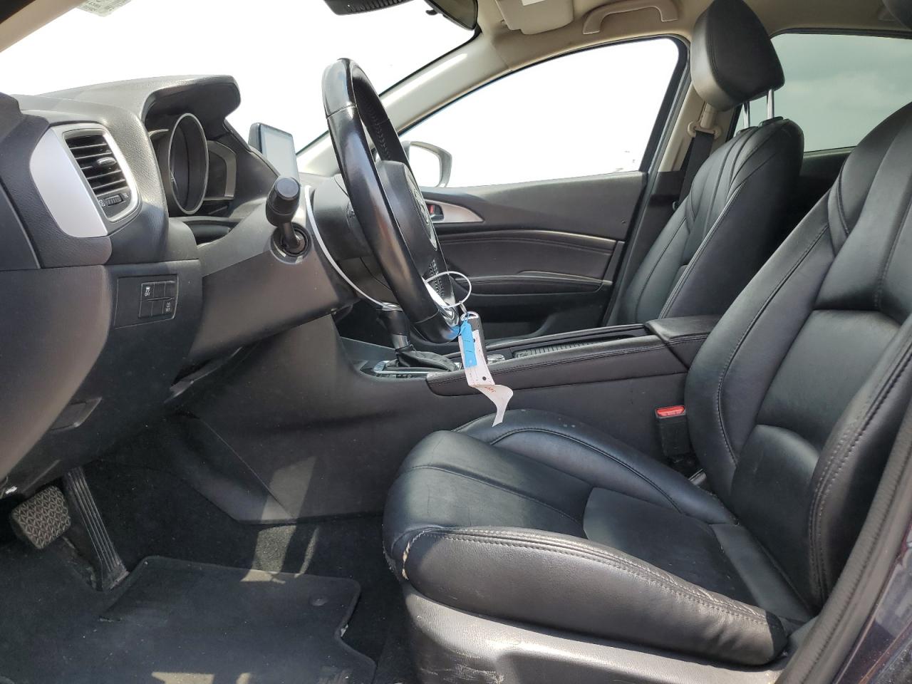 3MZBN1L39JM191998 2018 Mazda 3 Touring