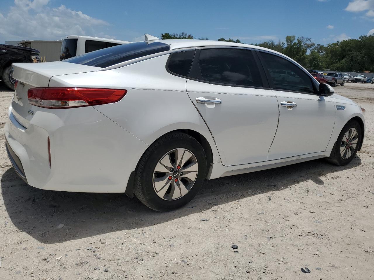 2017 Kia Optima Hybrid vin: KNAGT4LC5H5008772