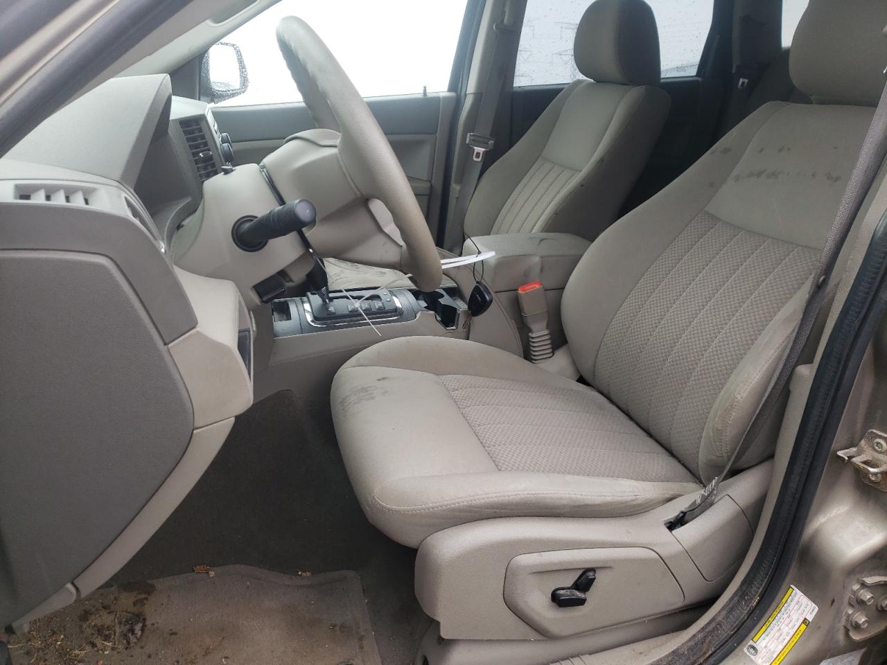 1J4GR48K45C590253 2005 Jeep Grand Cherokee Laredo