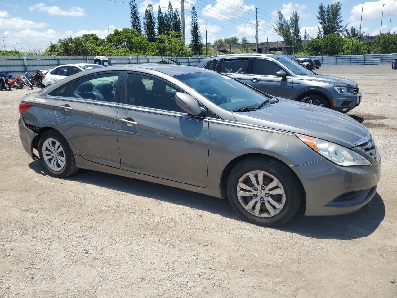 5NPEB4AC0BH077375 2011 Hyundai Sonata Gls