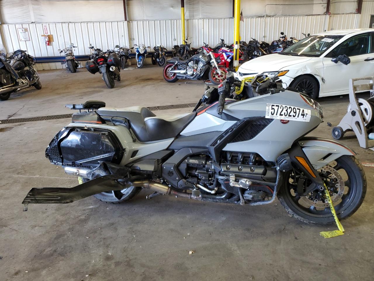 JH2SC7945MK300150 HONDA GL1800 B 2021