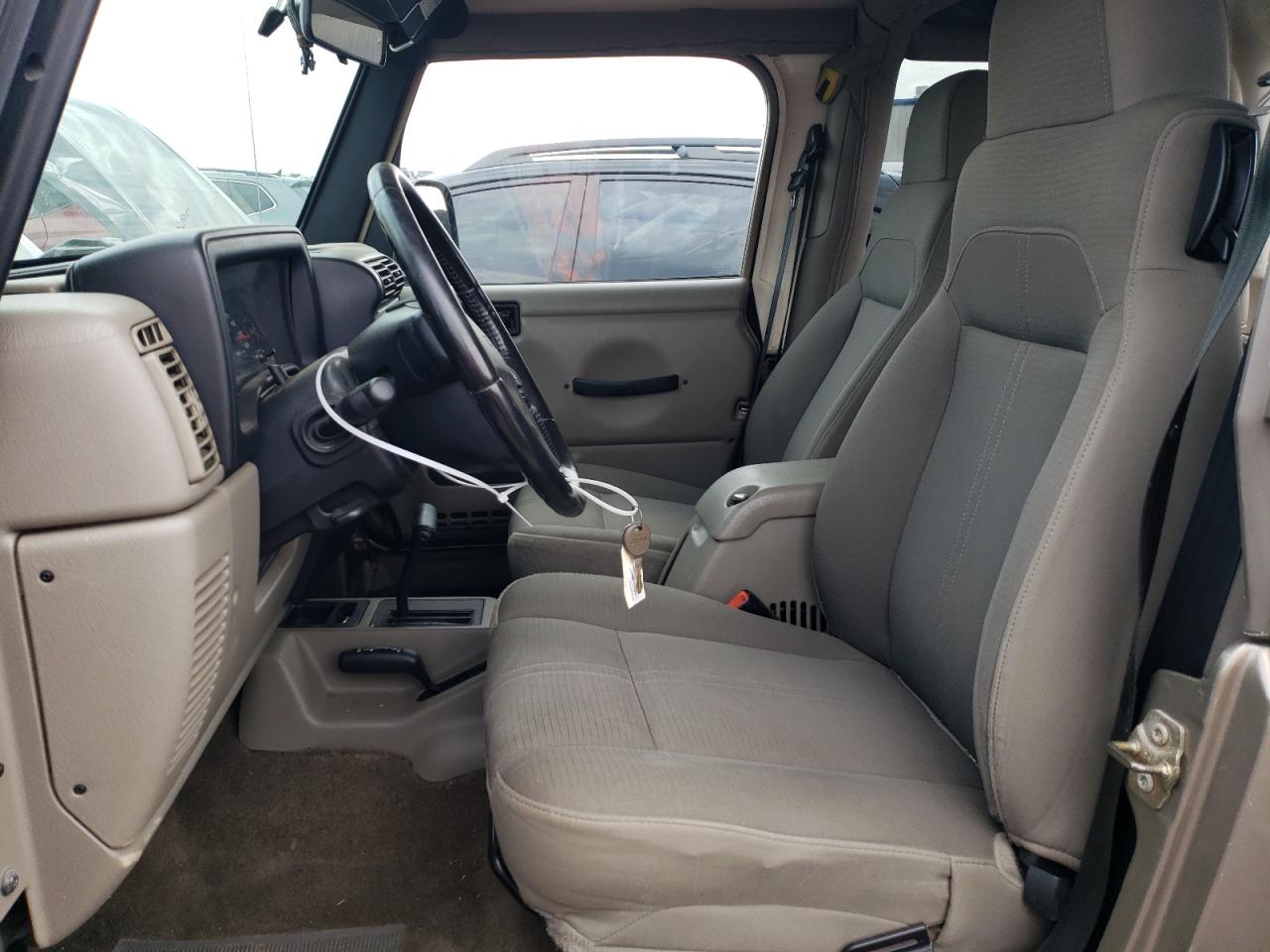 1J4FA59S14P717944 2004 Jeep Wrangler / Tj Sahara