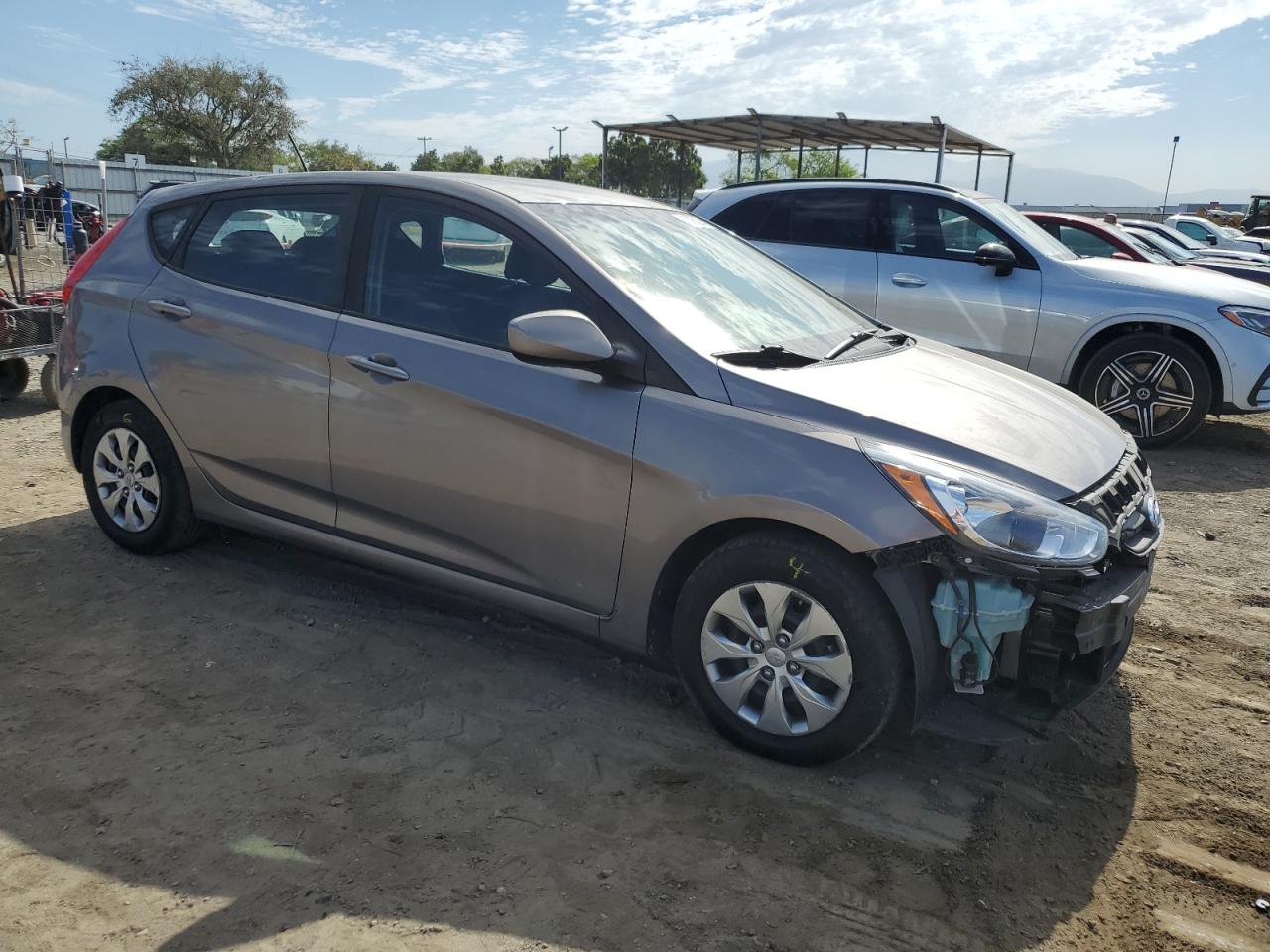 2017 Hyundai Accent Se vin: KMHCT5AE5HU357671