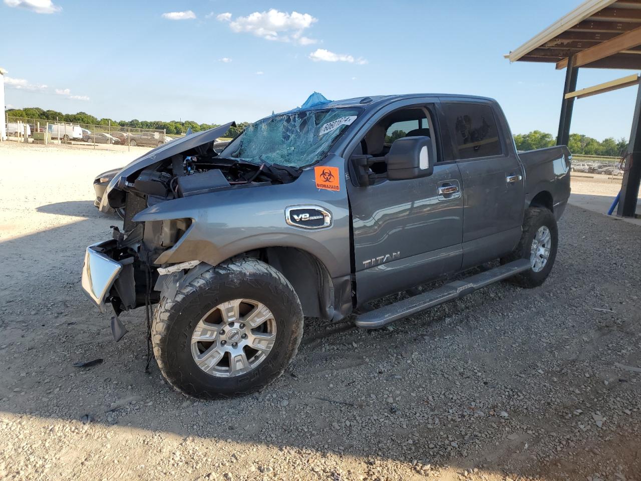 1N6AA1E57HN570147 2017 Nissan Titan Sv