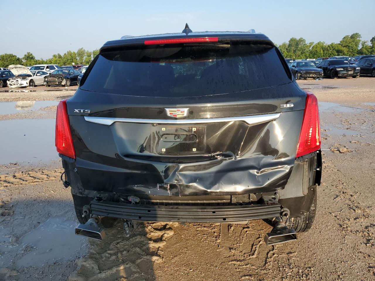 1GYKNBRS8HZ101217 2017 Cadillac Xt5 Luxury