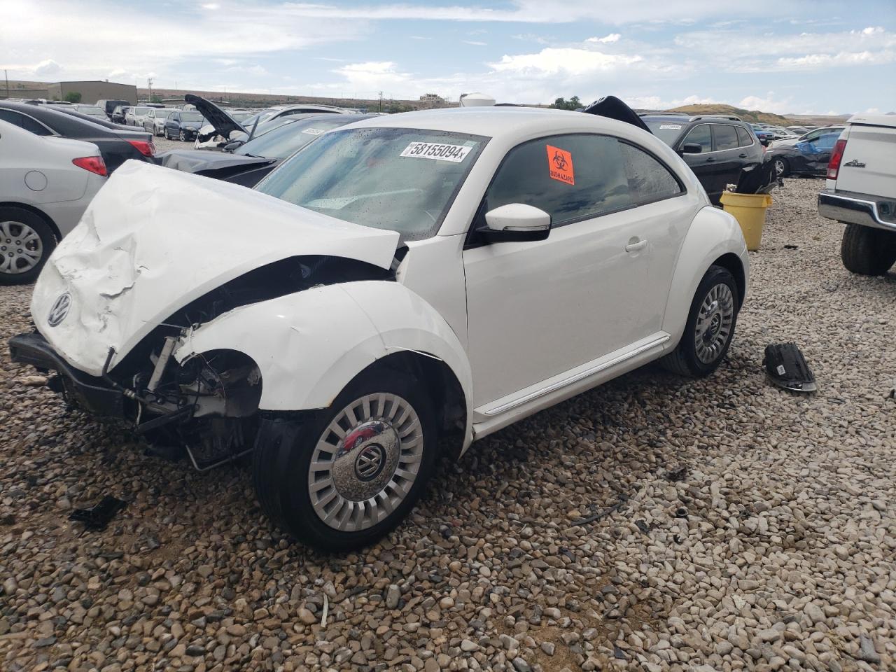 2013 Volkswagen Beetle vin: 3VWJX7AT7DM692131