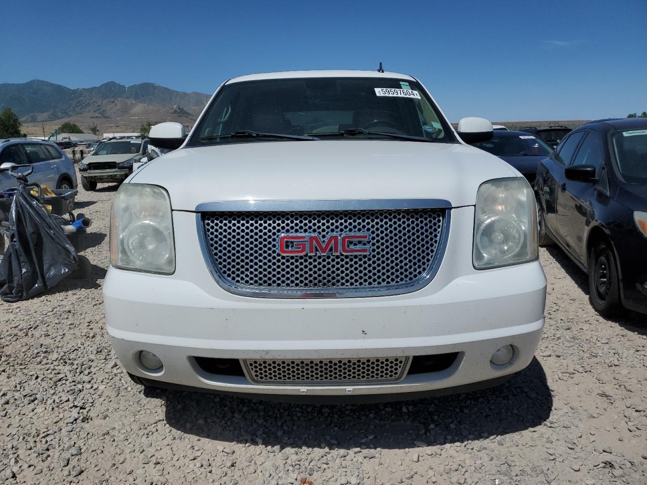 1GKS2EEF3CR110266 2012 GMC Yukon Denali