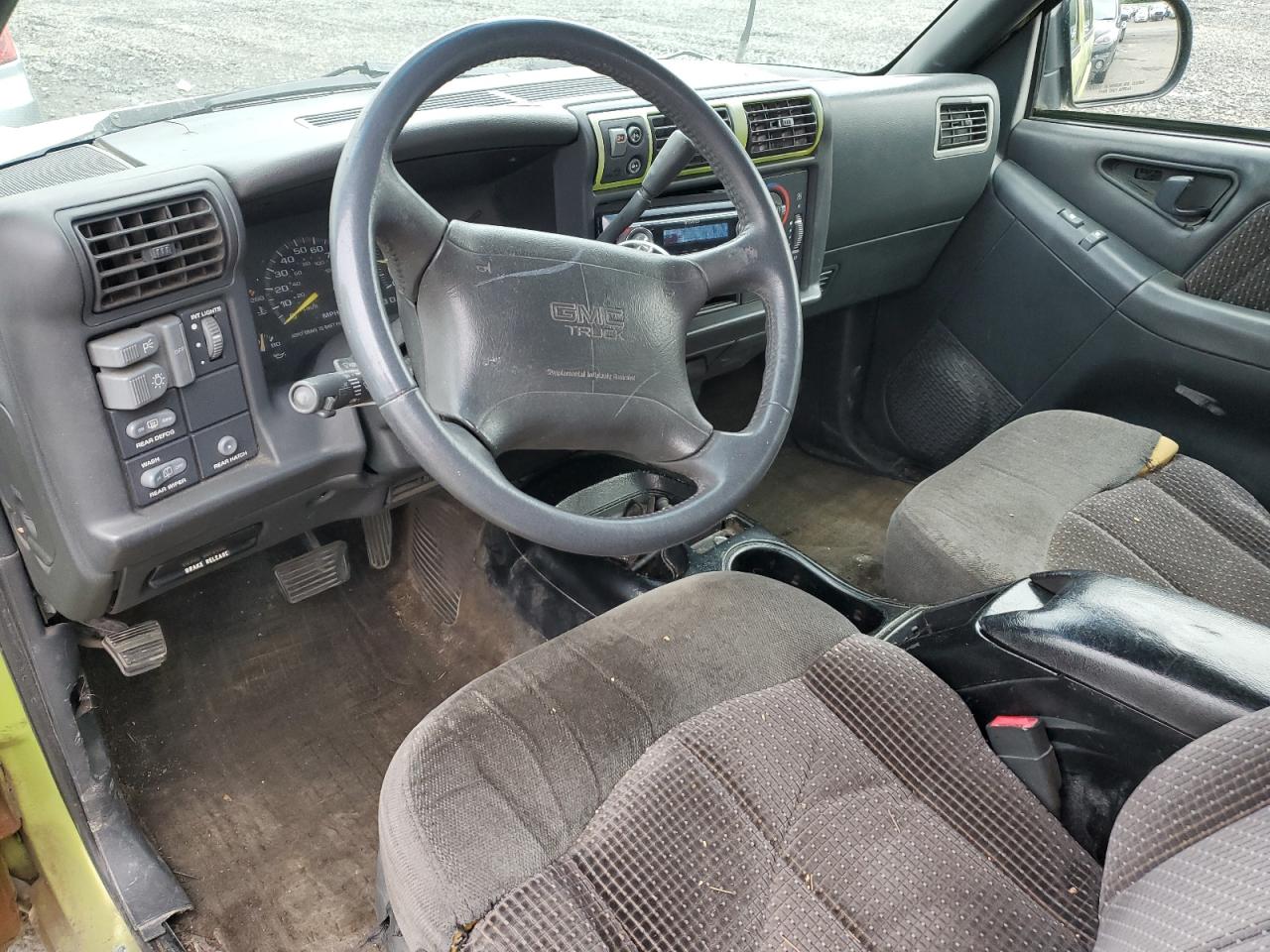 1GKDT13W0T2545711 1996 GMC Jimmy