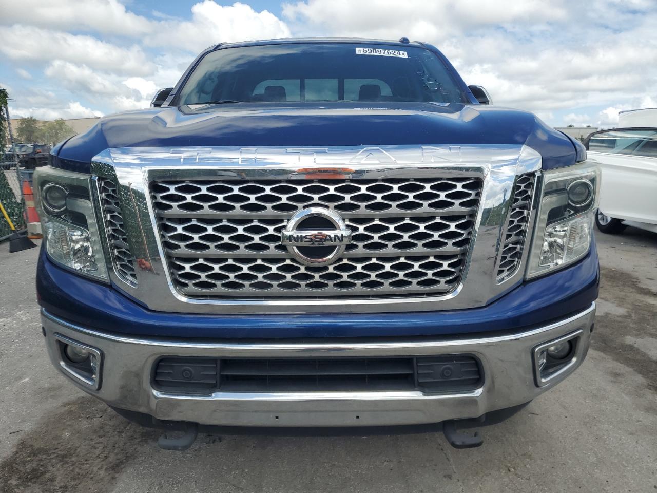 2017 Nissan Titan Xd Sl vin: 1N6BA1F28HN511102