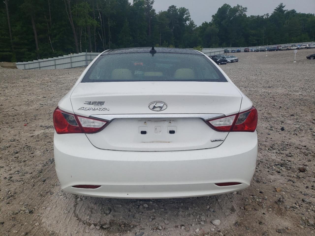5NPEC4AC7CH390244 2012 Hyundai Sonata Se