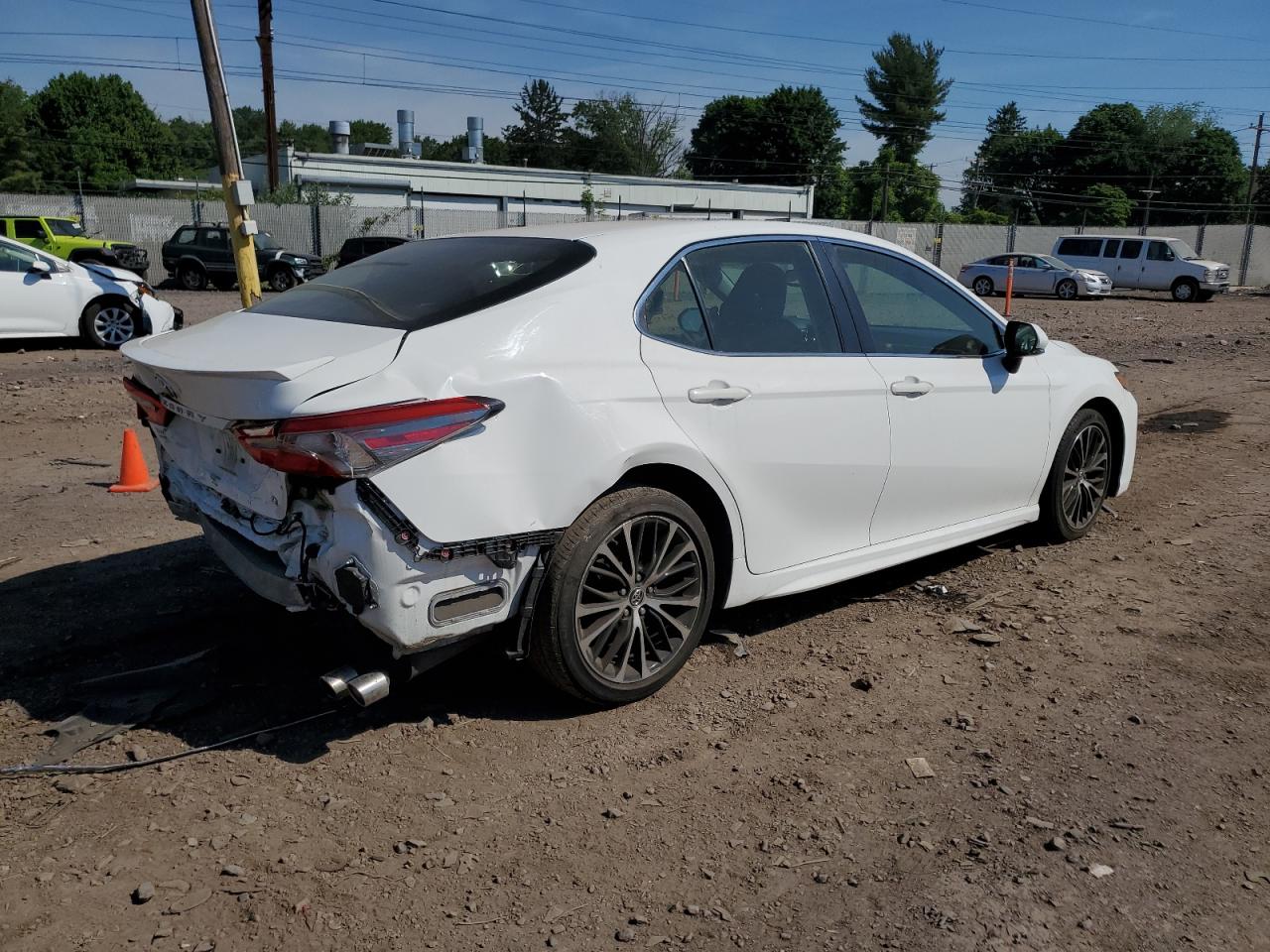 JTNB11HK3J3011216 TOYOTA CAMRY 2018
